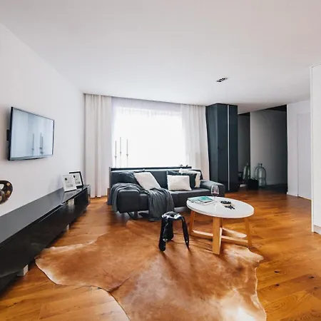 Spacious Flat By The River In Kazimierz Podgorze Apartment Krakau